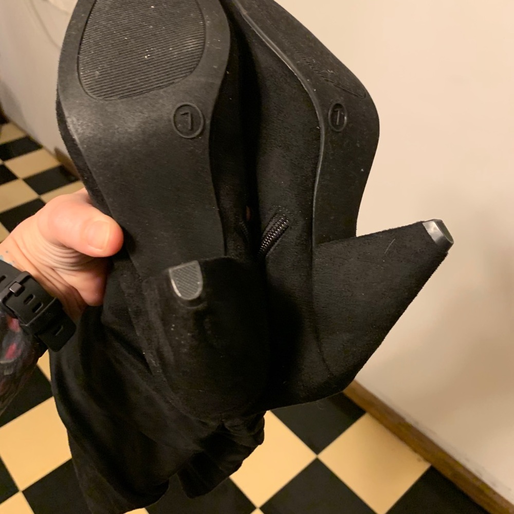 New boots. - Picture 4 of 5